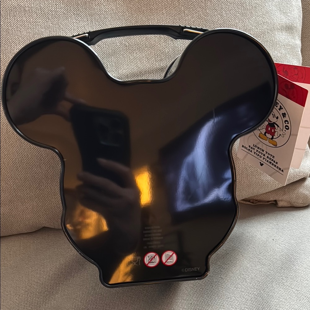 Mickey Mouse Shaped Lunch Box - Picture 3 of 7